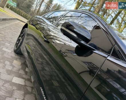 Черный Ягуар I-Pace, объемом двигателя 0 л и пробегом 90 тыс. км за 26999 $, фото 10 на Automoto.ua