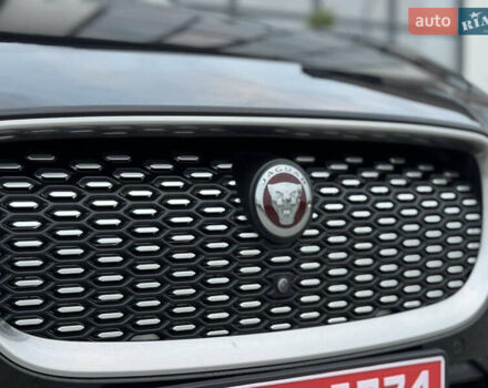 Черный Ягуар I-Pace, объемом двигателя 0 л и пробегом 91 тыс. км за 24900 $, фото 29 на Automoto.ua