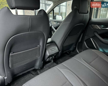 Черный Ягуар I-Pace, объемом двигателя 0 л и пробегом 91 тыс. км за 24900 $, фото 44 на Automoto.ua