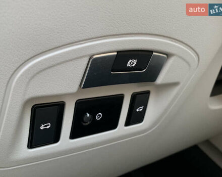 Черный Ягуар I-Pace, объемом двигателя 0 л и пробегом 77 тыс. км за 35550 $, фото 58 на Automoto.ua