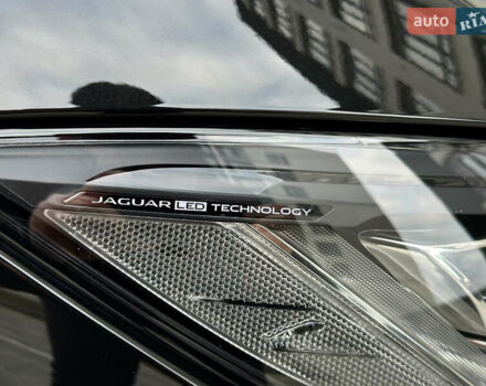 Черный Ягуар I-Pace, объемом двигателя 0 л и пробегом 63 тыс. км за 32400 $, фото 10 на Automoto.ua