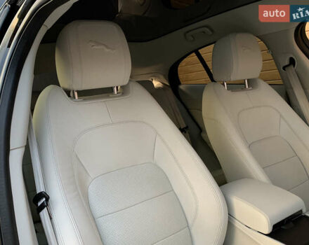 Черный Ягуар I-Pace, объемом двигателя 0 л и пробегом 77 тыс. км за 35550 $, фото 80 на Automoto.ua