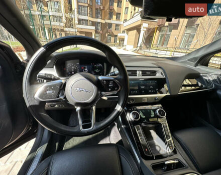 Черный Ягуар I-Pace, объемом двигателя 0 л и пробегом 57 тыс. км за 33400 $, фото 46 на Automoto.ua