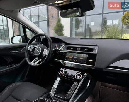 Черный Ягуар I-Pace, объемом двигателя 0 л и пробегом 91 тыс. км за 24900 $, фото 51 на Automoto.ua