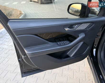Черный Ягуар I-Pace, объемом двигателя 0 л и пробегом 50 тыс. км за 29900 $, фото 14 на Automoto.ua