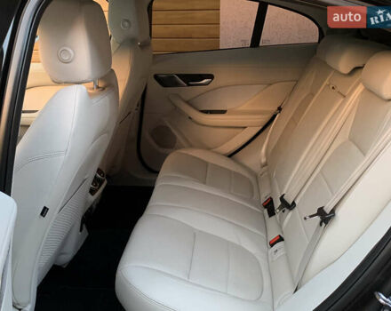 Черный Ягуар I-Pace, объемом двигателя 0 л и пробегом 77 тыс. км за 35550 $, фото 72 на Automoto.ua