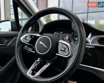 Черный Ягуар I-Pace, объемом двигателя 0 л и пробегом 91 тыс. км за 24900 $, фото 58 на Automoto.ua