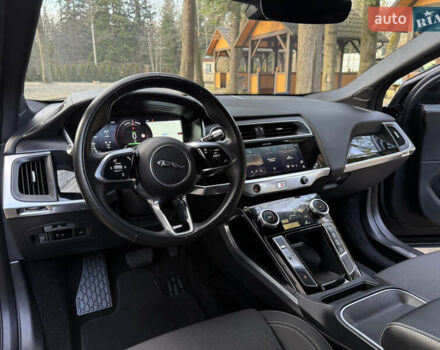 Черный Ягуар I-Pace, объемом двигателя 0 л и пробегом 90 тыс. км за 26999 $, фото 65 на Automoto.ua