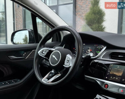 Черный Ягуар I-Pace, объемом двигателя 0 л и пробегом 91 тыс. км за 24900 $, фото 50 на Automoto.ua