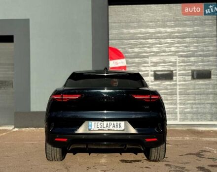 Черный Ягуар I-Pace, объемом двигателя 0 л и пробегом 141 тыс. км за 29999 $, фото 8 на Automoto.ua