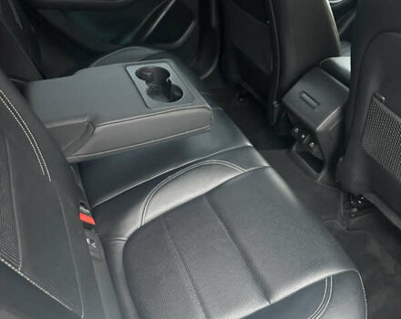Черный Ягуар I-Pace, объемом двигателя 0 л и пробегом 70 тыс. км за 37777 $, фото 9 на Automoto.ua