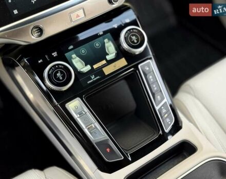 Черный Ягуар I-Pace, объемом двигателя 0 л и пробегом 141 тыс. км за 29999 $, фото 24 на Automoto.ua