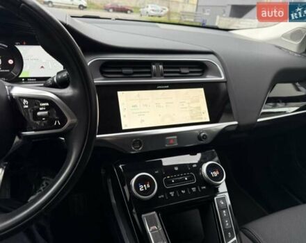 Чорний Ягуар I-Pace, об'ємом двигуна 0 л та пробігом 87 тис. км за 27000 $, фото 7 на Automoto.ua
