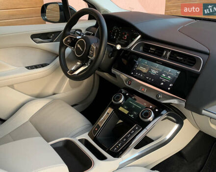 Черный Ягуар I-Pace, объемом двигателя 0 л и пробегом 77 тыс. км за 35550 $, фото 84 на Automoto.ua