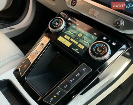 Черный Ягуар I-Pace, объемом двигателя 0 л и пробегом 77 тыс. км за 35550 $, фото 85 на Automoto.ua