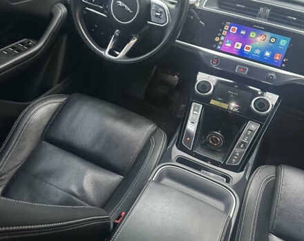 Черный Ягуар I-Pace, объемом двигателя 0 л и пробегом 70 тыс. км за 37777 $, фото 10 на Automoto.ua