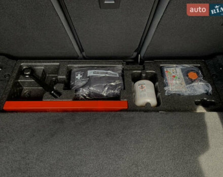 Черный Ягуар I-Pace, объемом двигателя 0 л и пробегом 42 тыс. км за 34899 $, фото 77 на Automoto.ua