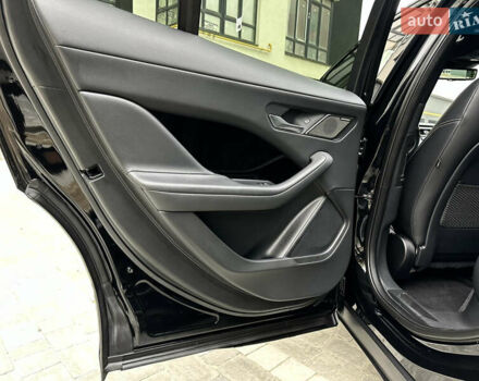 Чорний Ягуар I-Pace, об'ємом двигуна 0 л та пробігом 63 тис. км за 31900 $, фото 28 на Automoto.ua