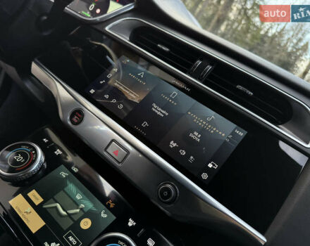 Черный Ягуар I-Pace, объемом двигателя 0 л и пробегом 90 тыс. км за 26999 $, фото 83 на Automoto.ua