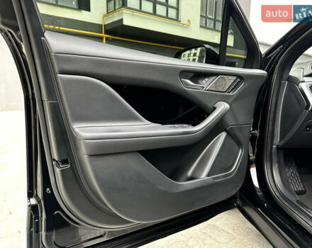 Чорний Ягуар I-Pace, об'ємом двигуна 0 л та пробігом 63 тис. км за 31900 $, фото 14 на Automoto.ua