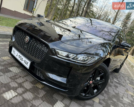 Черный Ягуар I-Pace, объемом двигателя 0 л и пробегом 90 тыс. км за 26999 $, фото 23 на Automoto.ua