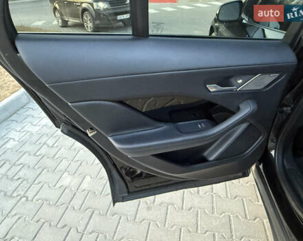 Черный Ягуар I-Pace, объемом двигателя 0 л и пробегом 50 тыс. км за 29900 $, фото 16 на Automoto.ua