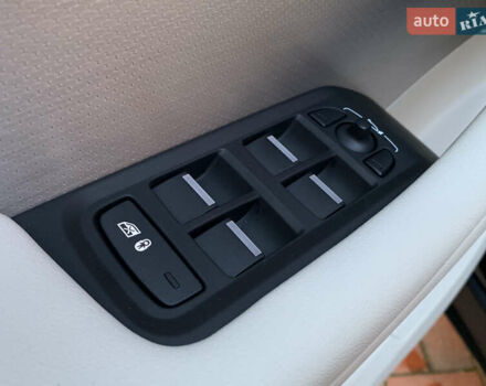 Черный Ягуар I-Pace, объемом двигателя 0 л и пробегом 77 тыс. км за 35550 $, фото 56 на Automoto.ua