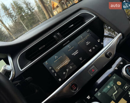Черный Ягуар I-Pace, объемом двигателя 0 л и пробегом 90 тыс. км за 26999 $, фото 62 на Automoto.ua