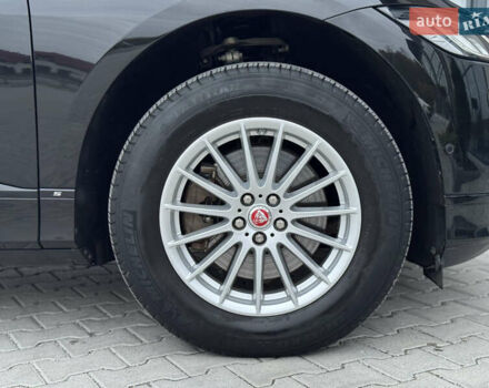 Черный Ягуар I-Pace, объемом двигателя 0 л и пробегом 91 тыс. км за 24900 $, фото 38 на Automoto.ua