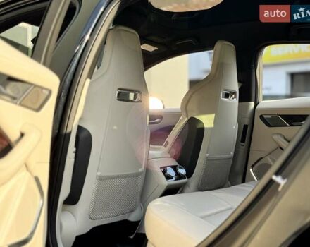 Черный Ягуар I-Pace, объемом двигателя 0 л и пробегом 141 тыс. км за 29999 $, фото 15 на Automoto.ua