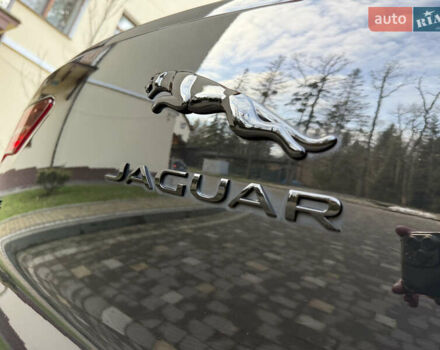Черный Ягуар I-Pace, объемом двигателя 0 л и пробегом 90 тыс. км за 26999 $, фото 48 на Automoto.ua