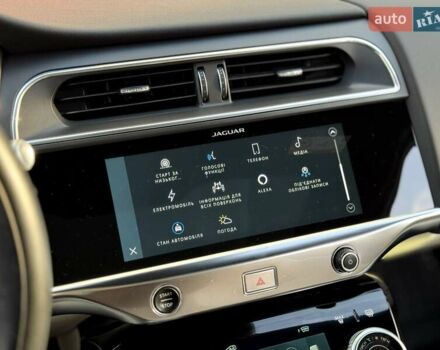 Черный Ягуар I-Pace, объемом двигателя 0 л и пробегом 141 тыс. км за 29999 $, фото 28 на Automoto.ua