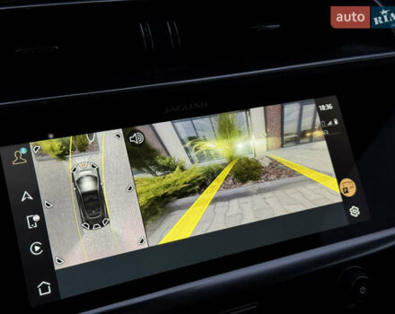 Черный Ягуар I-Pace, объемом двигателя 0 л и пробегом 91 тыс. км за 24900 $, фото 63 на Automoto.ua