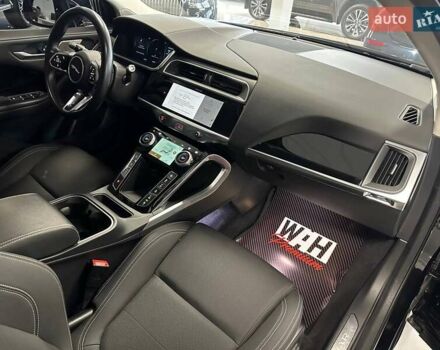Черный Ягуар I-Pace, объемом двигателя 0 л и пробегом 81 тыс. км за 29900 $, фото 12 на Automoto.ua
