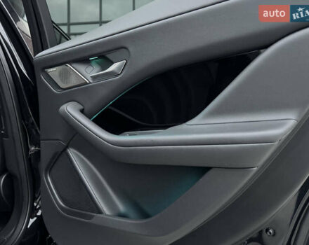 Черный Ягуар I-Pace, объемом двигателя 0 л и пробегом 91 тыс. км за 24900 $, фото 48 на Automoto.ua