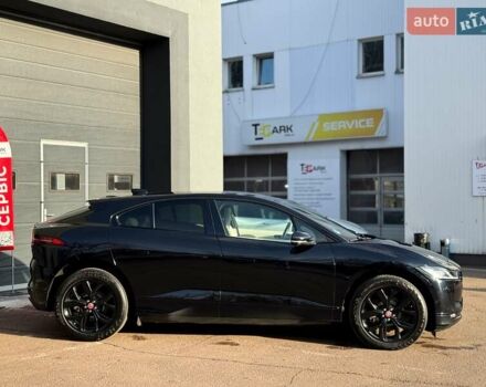 Черный Ягуар I-Pace, объемом двигателя 0 л и пробегом 141 тыс. км за 29999 $, фото 10 на Automoto.ua