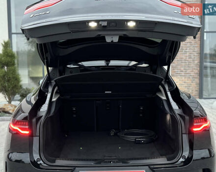 Черный Ягуар I-Pace, объемом двигателя 0 л и пробегом 91 тыс. км за 24900 $, фото 79 на Automoto.ua