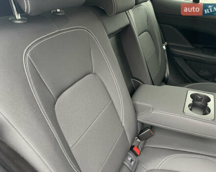 Черный Ягуар I-Pace, объемом двигателя 0 л и пробегом 64 тыс. км за 35900 $, фото 33 на Automoto.ua