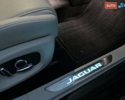 Черный Ягуар I-Pace, объемом двигателя 0 л и пробегом 76 тыс. км за 35499 $, фото 105 на Automoto.ua