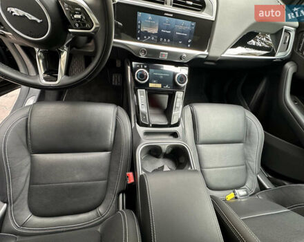 Черный Ягуар I-Pace, объемом двигателя 0 л и пробегом 25 тыс. км за 36000 $, фото 46 на Automoto.ua