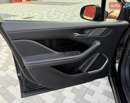 Черный Ягуар I-Pace, объемом двигателя 0 л и пробегом 23 тыс. км за 43600 $, фото 32 на Automoto.ua