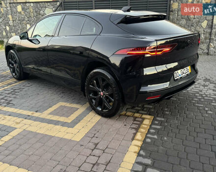 Черный Ягуар I-Pace, объемом двигателя 0 л и пробегом 120 тыс. км за 32990 $, фото 2 на Automoto.ua