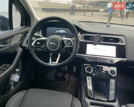 Черный Ягуар I-Pace, объемом двигателя 0 л и пробегом 64 тыс. км за 35900 $, фото 35 на Automoto.ua