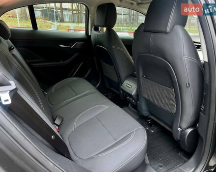 Черный Ягуар I-Pace, объемом двигателя 0 л и пробегом 57 тыс. км за 31500 $, фото 24 на Automoto.ua