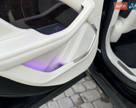 Черный Ягуар I-Pace, объемом двигателя 0 л и пробегом 120 тыс. км за 32990 $, фото 43 на Automoto.ua