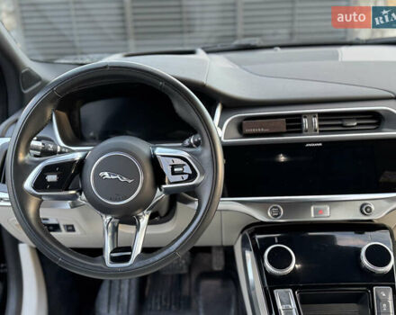 Черный Ягуар I-Pace, объемом двигателя 0 л и пробегом 120 тыс. км за 32990 $, фото 33 на Automoto.ua