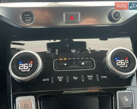 Черный Ягуар I-Pace, объемом двигателя 0 л и пробегом 64 тыс. км за 35900 $, фото 45 на Automoto.ua