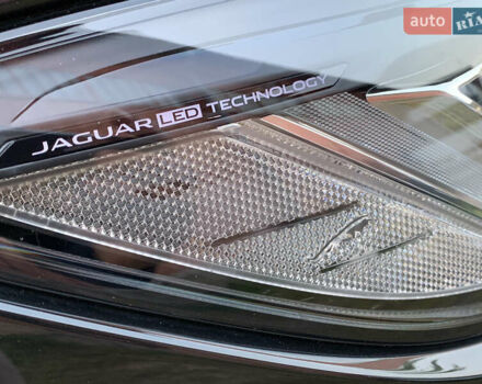 Черный Ягуар I-Pace, объемом двигателя 0 л и пробегом 76 тыс. км за 35499 $, фото 31 на Automoto.ua