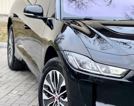 Черный Ягуар I-Pace, объемом двигателя 0 л и пробегом 57 тыс. км за 31500 $, фото 1 на Automoto.ua