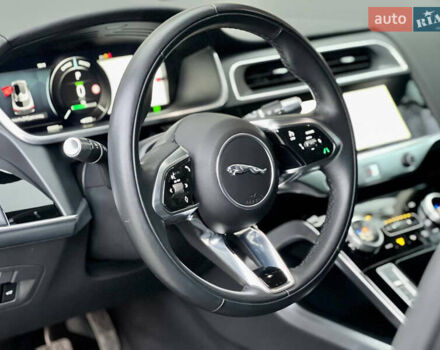 Черный Ягуар I-Pace, объемом двигателя 0 л и пробегом 57 тыс. км за 31500 $, фото 19 на Automoto.ua